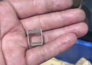 德钢DG-1025无凸轮弹簧机生产方形按键弹簧视频